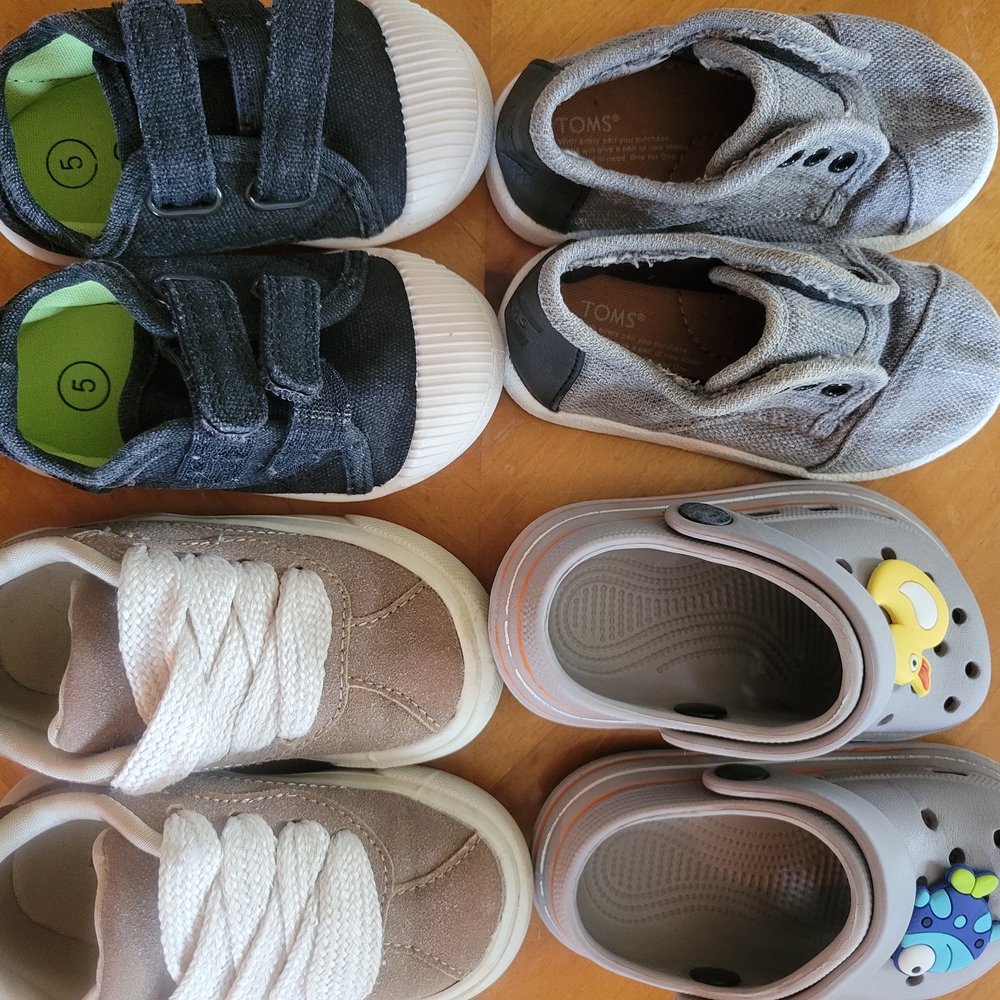 Lot Of 4 Pairs Of Toddler Sneakers/Shoes